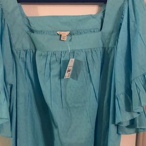 Cotton blouse NWT smoke free